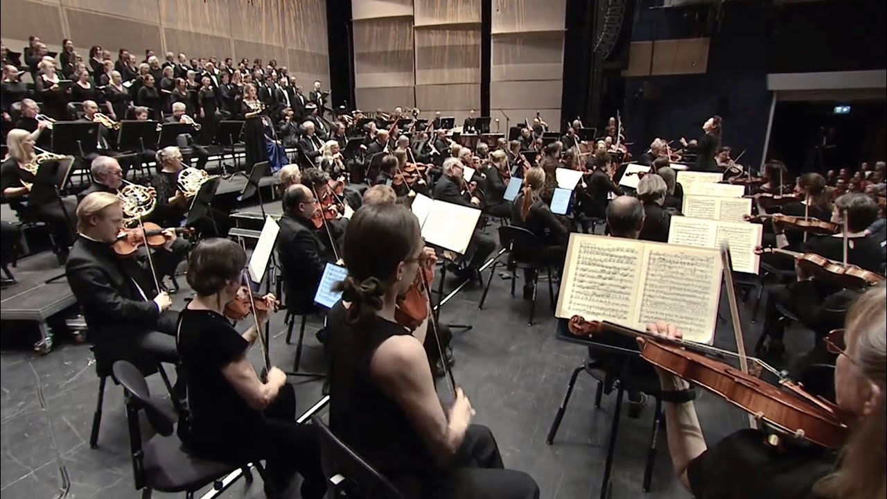 Han-Na Chang conducts Verdi Requiem: highlights