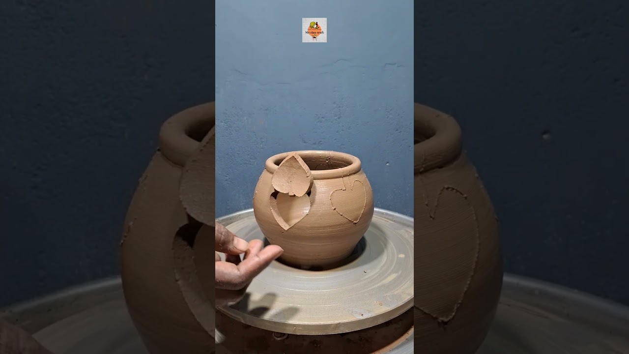 satisfying heart drawing on the clay pot #pottery #satisfying #viral #trending #video
