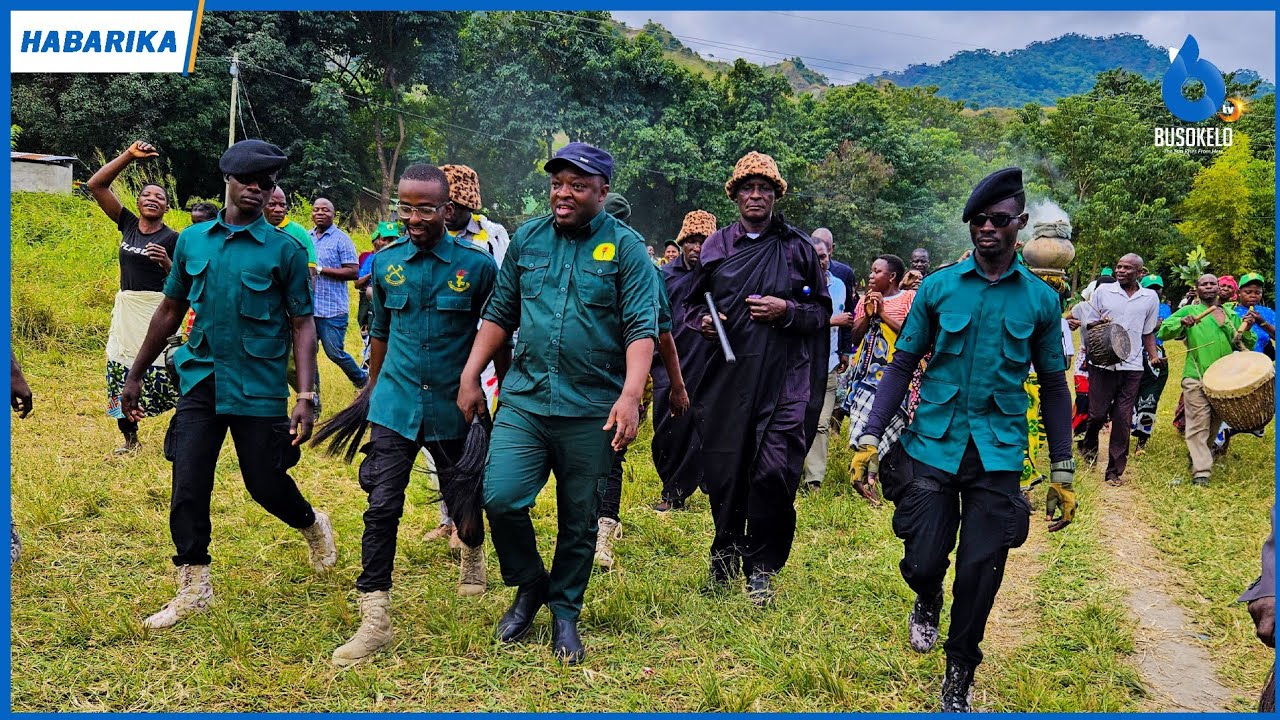 Shangwe la  Mapokezi ya Mbunge Kinanasi Kijijini Ikombe toka kwa Wananchi na Uvccm