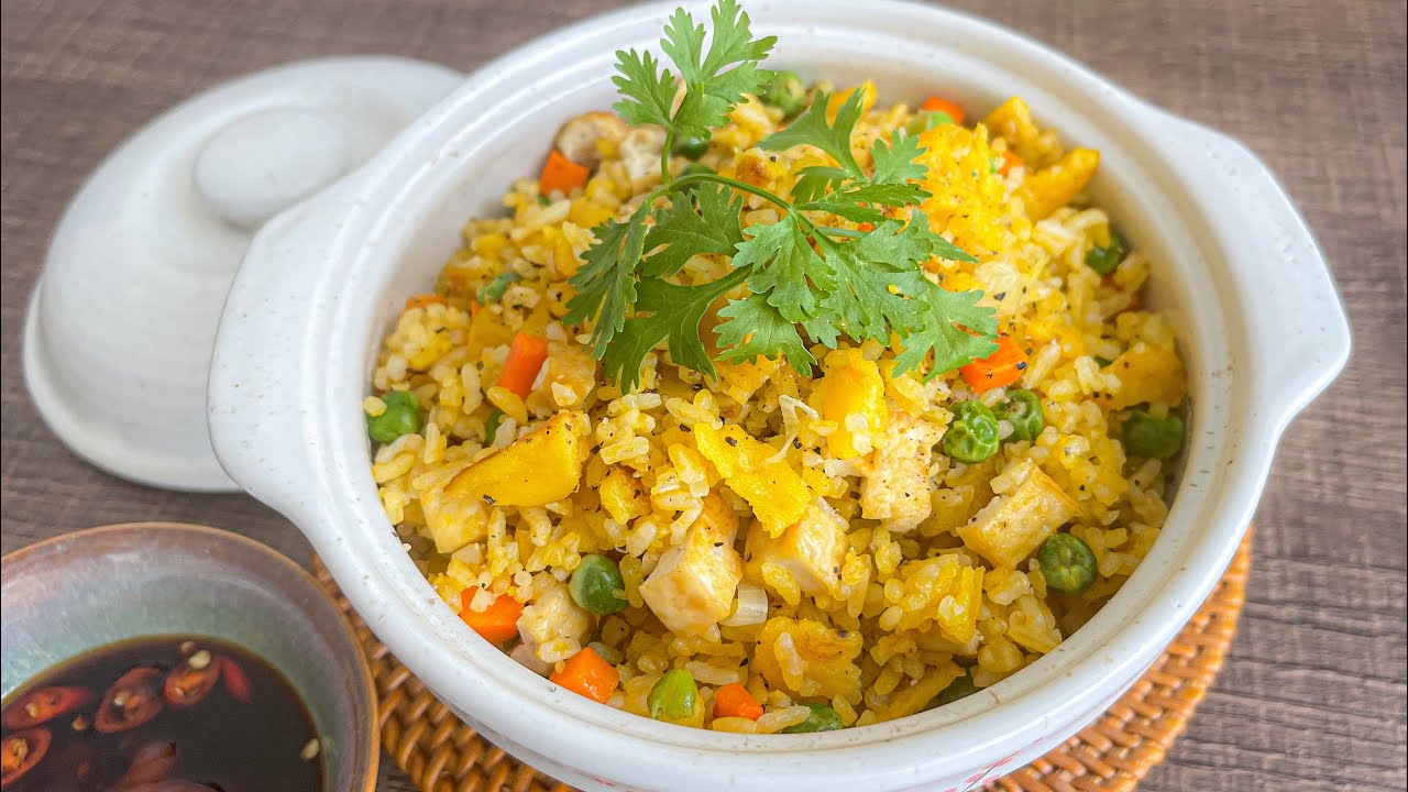 Bất ngờ với cách tạo màu vàng cho hạt cơm chưa ai làm | CƠM CHIÊN TRỨNG THUẦN CHAY | Vegan food