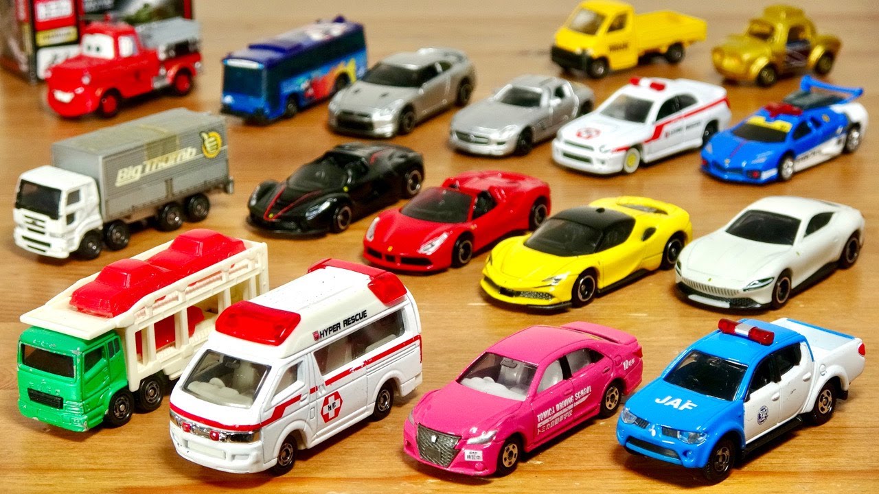 大量中古トミカゲットだぜい！程よい具合の車両達☆トミカハイパーレスキュー・ブルーポリス パトロールカー・救急車・キャリアカー・フェラーリセット・カーズ・ディズニーバス トラック 色んなはたらくくるま