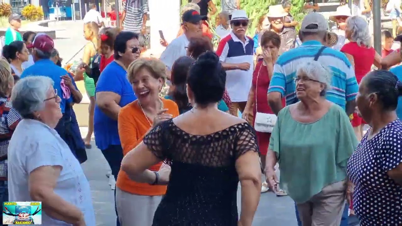 Regresamos con domingos de bailes...PLAZA HIJAS DE TAMPICO 🤟 todos a disfrutar 👍😅