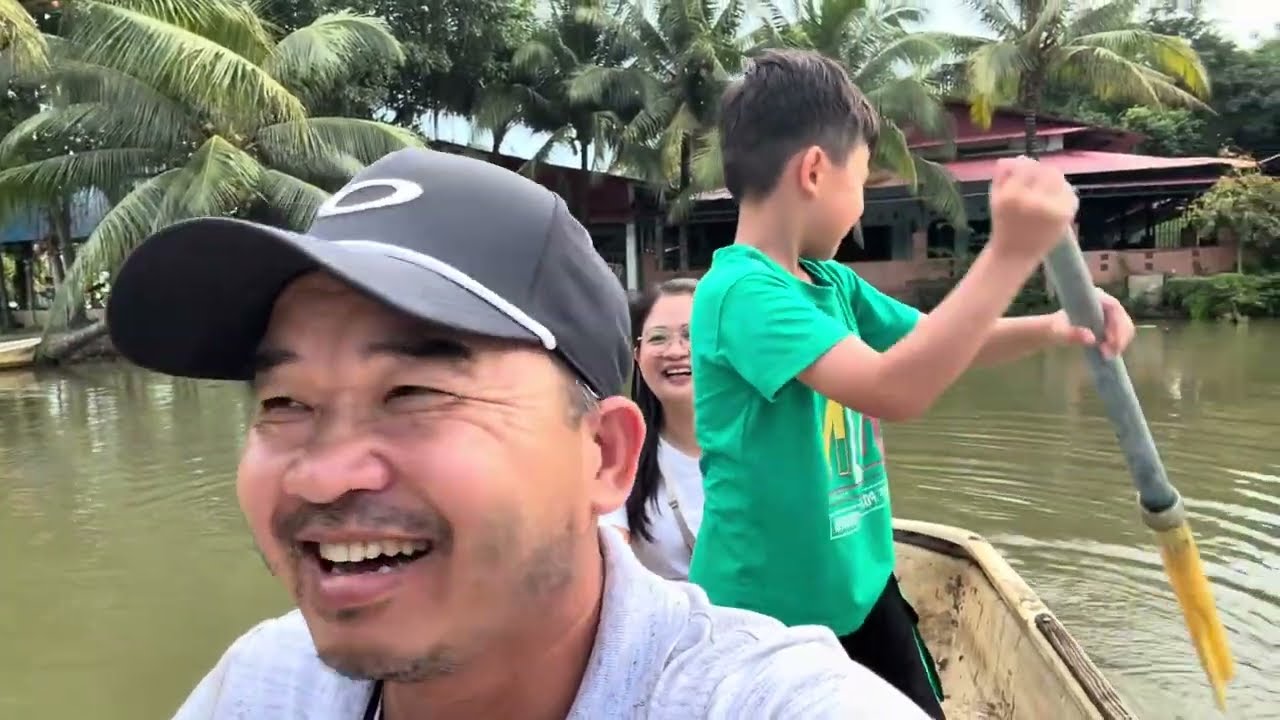 #DoanVanBau Đi Thuyền c&ugrave;ng #GauvaBa h&aacute;t chay b&agrave;i h&aacute;t n&agrave;y m&agrave; mất 100 ng&agrave;n