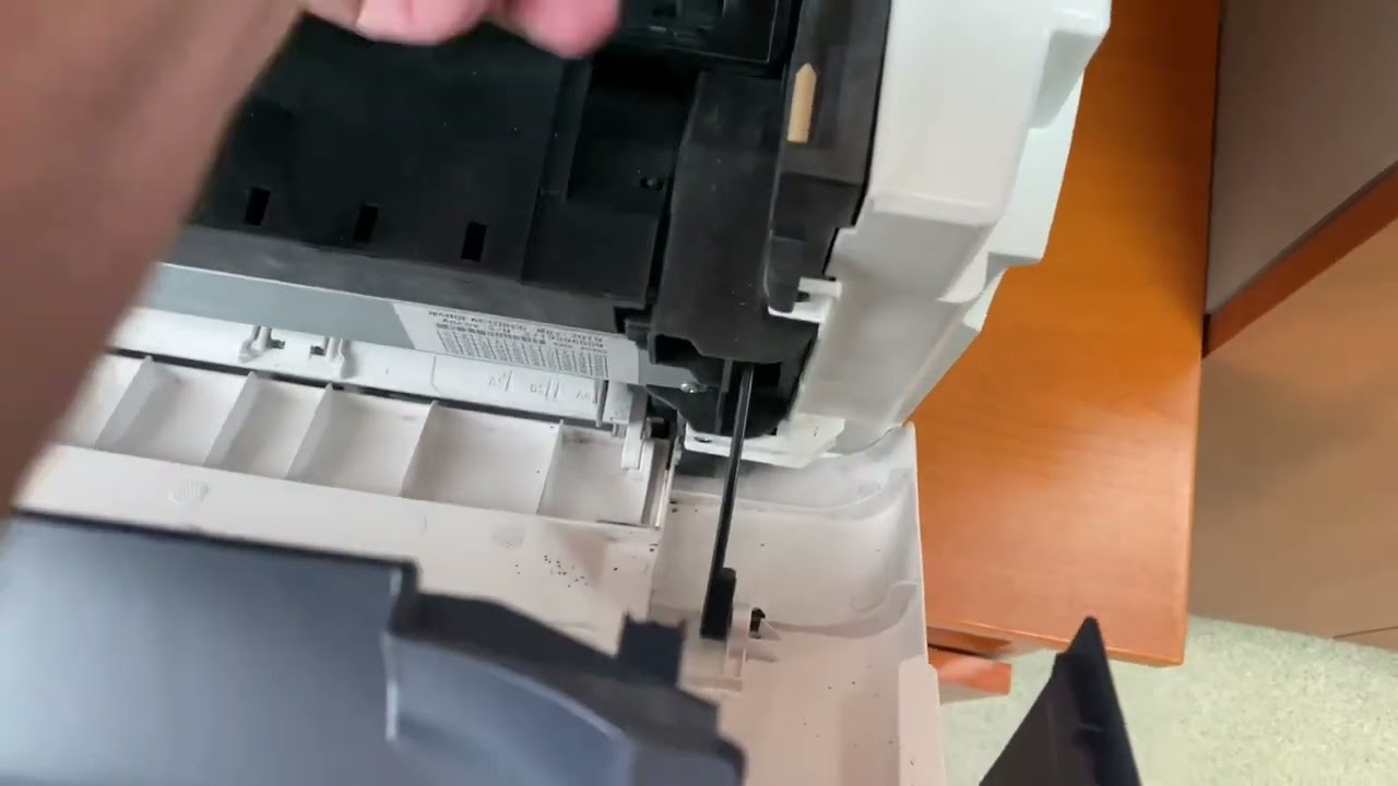 106R03586 Xerox B405 не печатает!