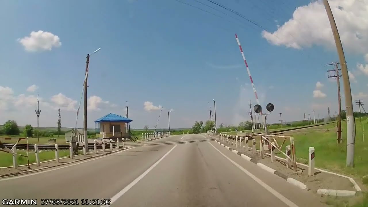 Ukraine. Tavriiske to Komyshuvakha / Таврійське - Одарівка - Комишуваха  05.2021