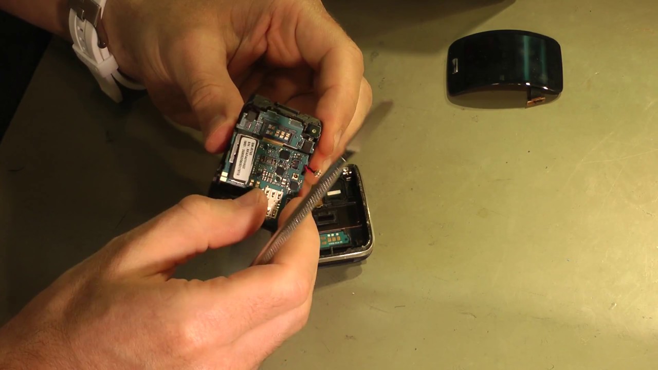 disassembly samsung sm r750 gear s , change lcd and battery