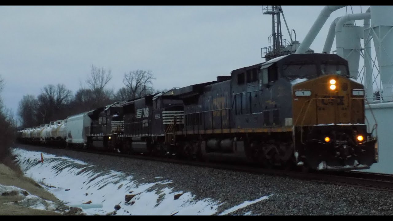 CSX 1, Spirit of West Virginia, leads NS 143 south. SD60I le