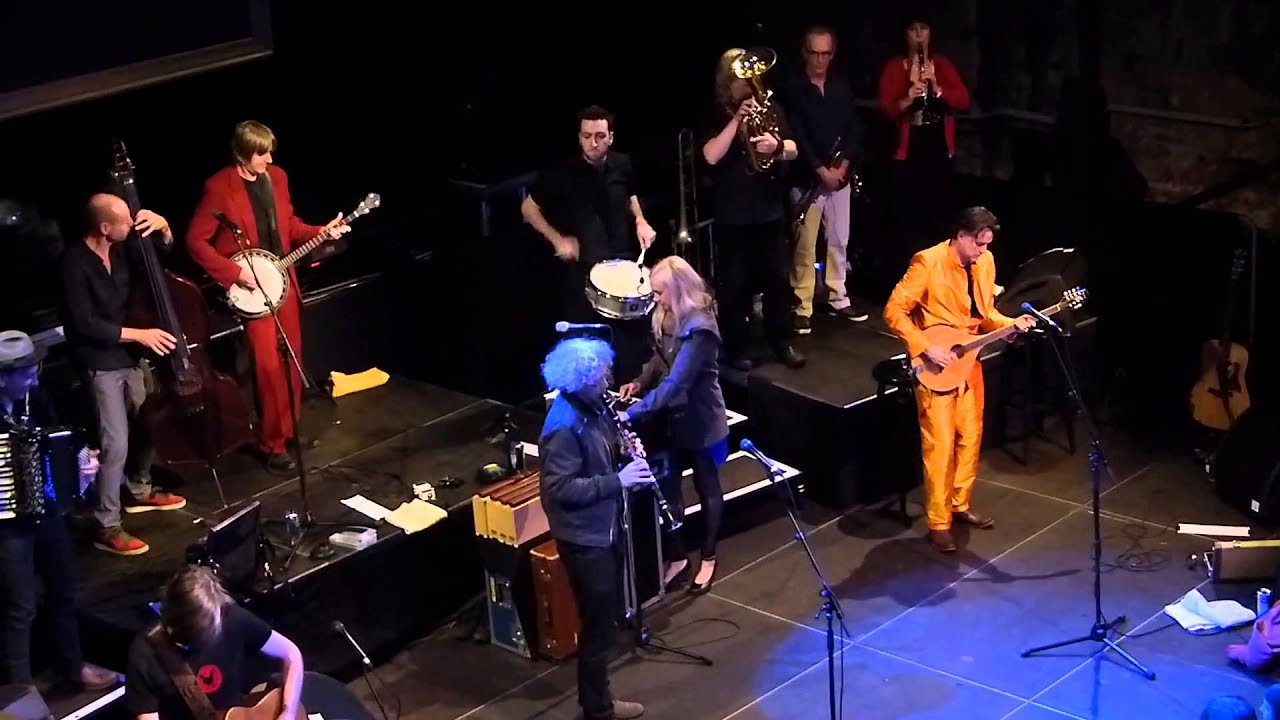 17 HIPPIES - Live in Berlin - Das Entrée - Jovano Jovanke