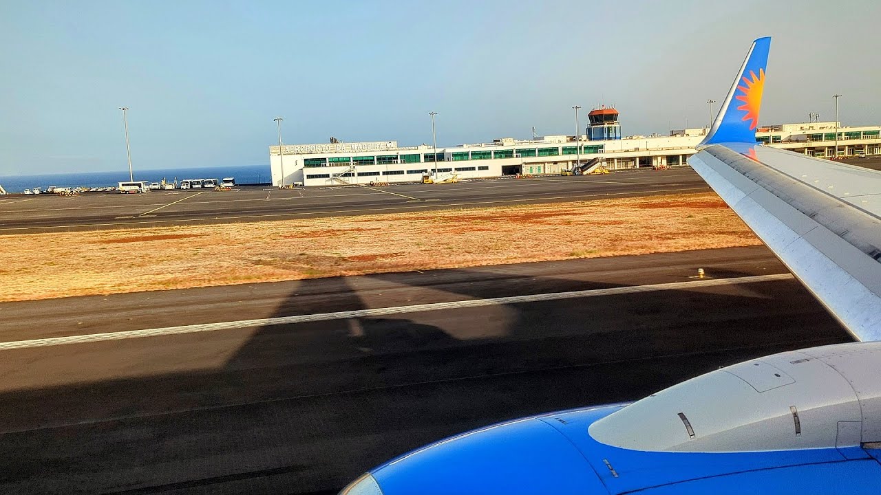 Jet2 Boeing 737-800 ✈ Landing at Funchal Madeira Airport