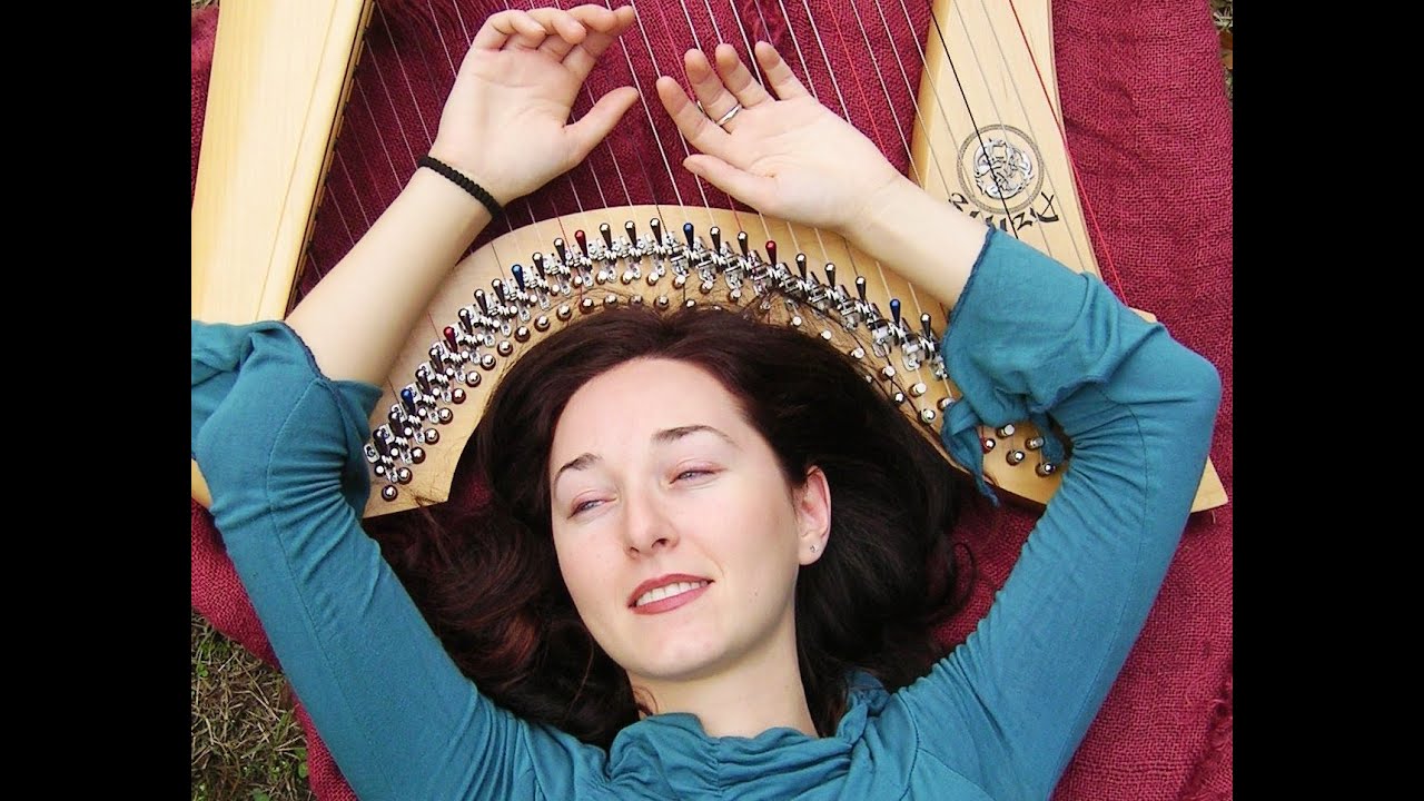 THE CLERGY LAMENTATION - T. O'CAROLAN // KATIA ZUNINO  CELTIC HARP