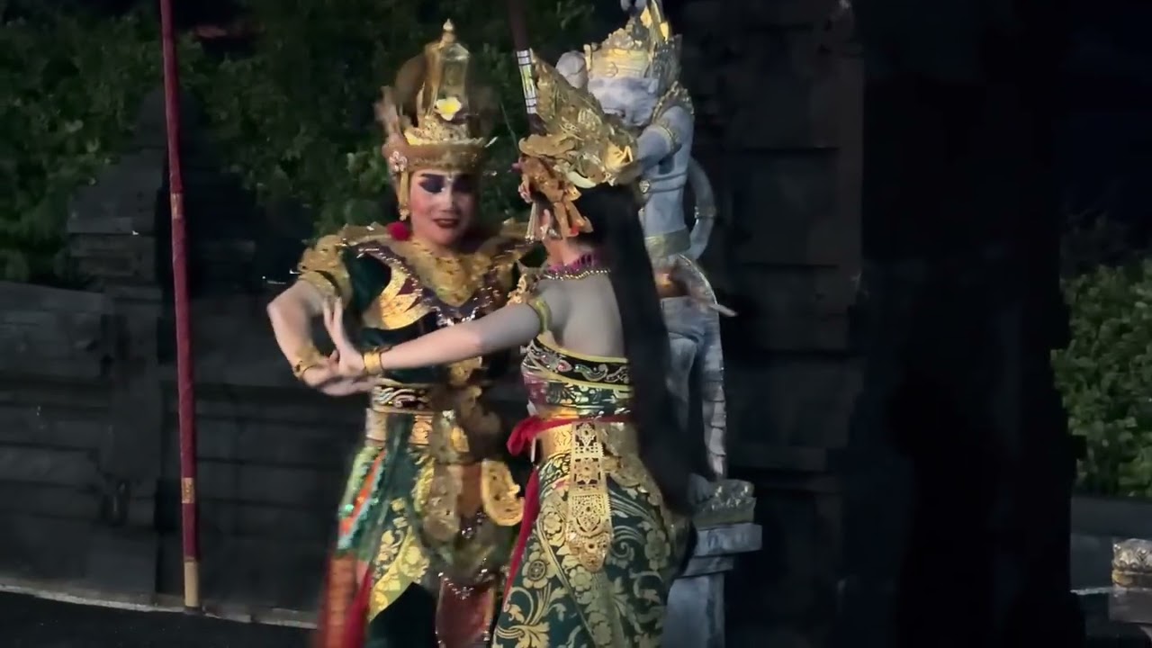 Bali’s Most Famous Fire Dance – Ramayana Performance 🔥