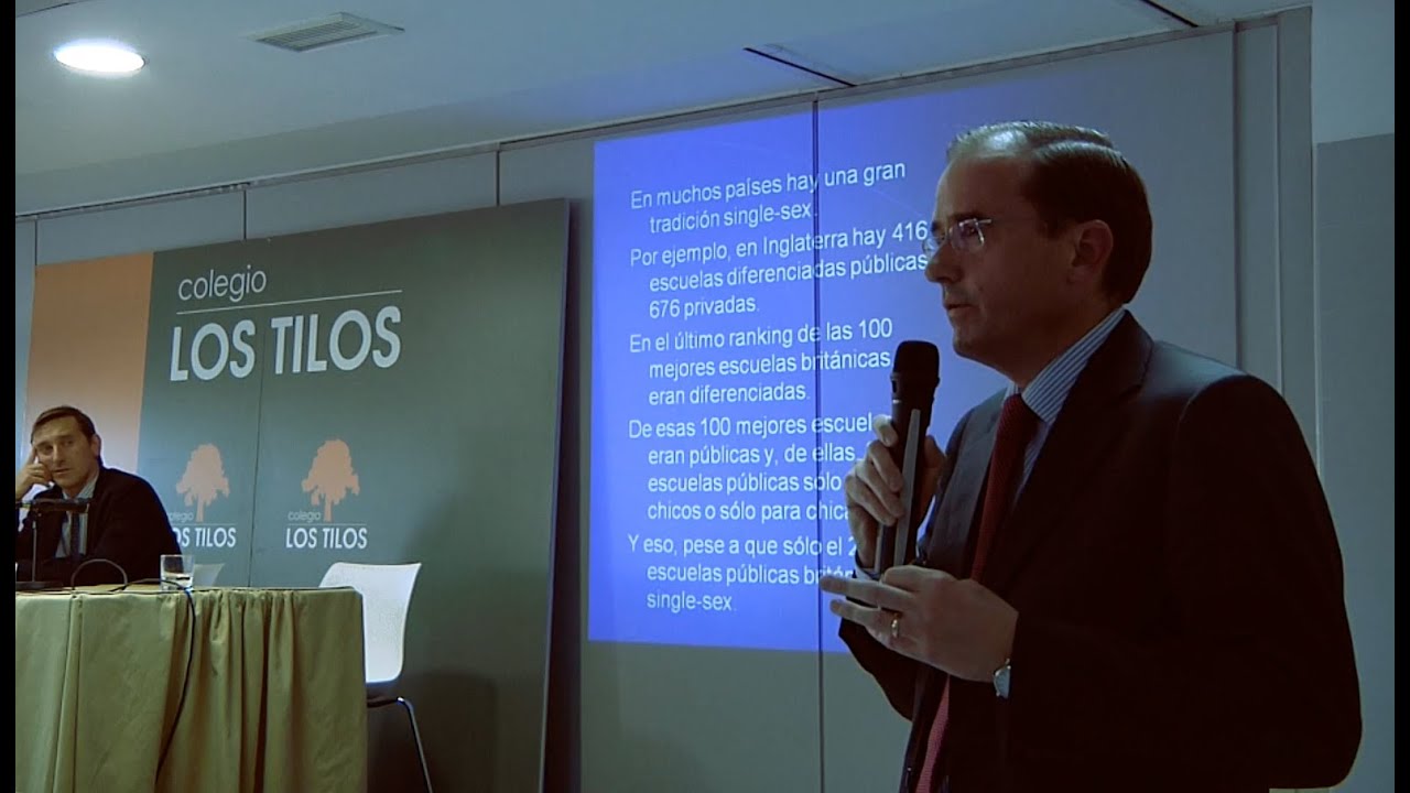 Sesión de Alfonso Aguiló sobre Educación diferenciada a familias Colegio Los Tilos, 8 abril 2011.