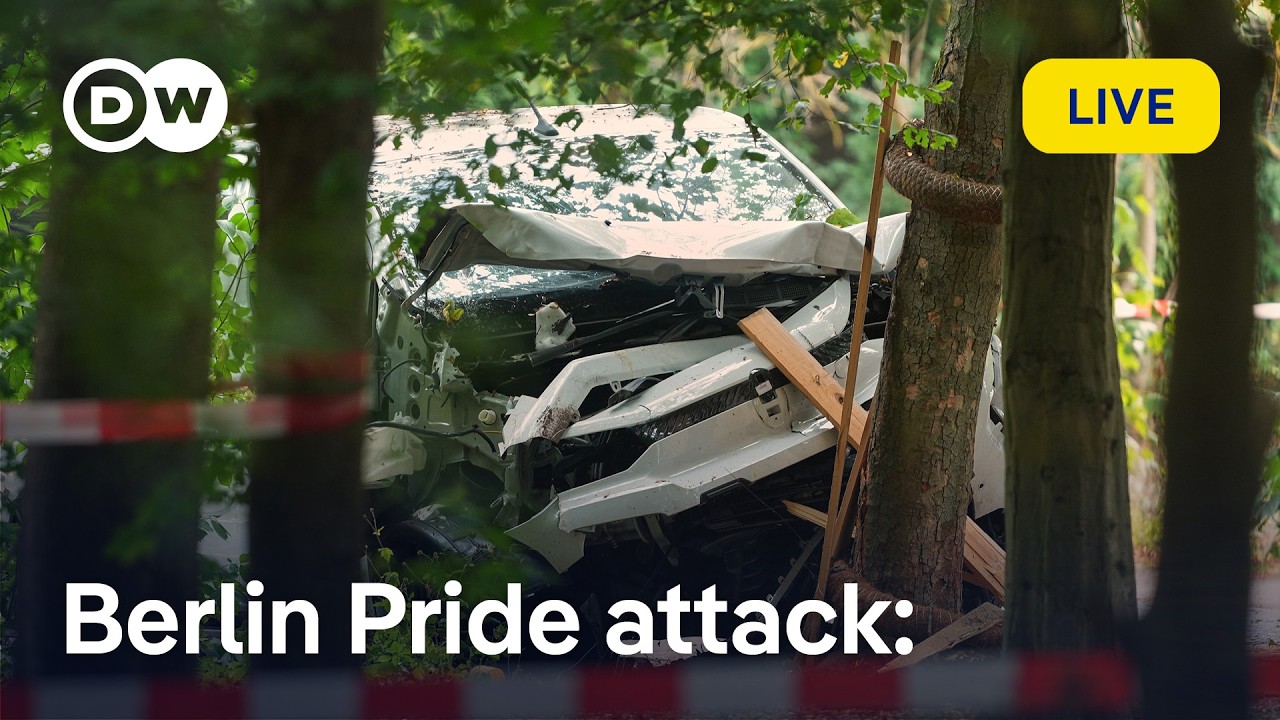 Vigil for victims of Berlin car ramming as police search for attacker | DW News