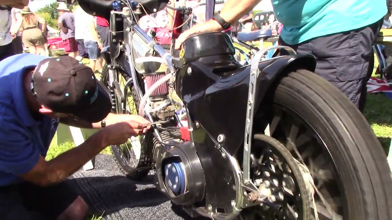 JAWA 500cc Laydown Speedway Bike (Engine Running) Manufactured in 2000
