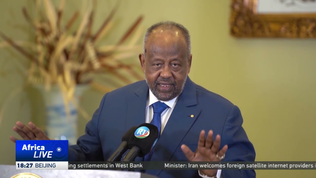 Djibouti President Ismail Omar Guelleh visits Mogadishu