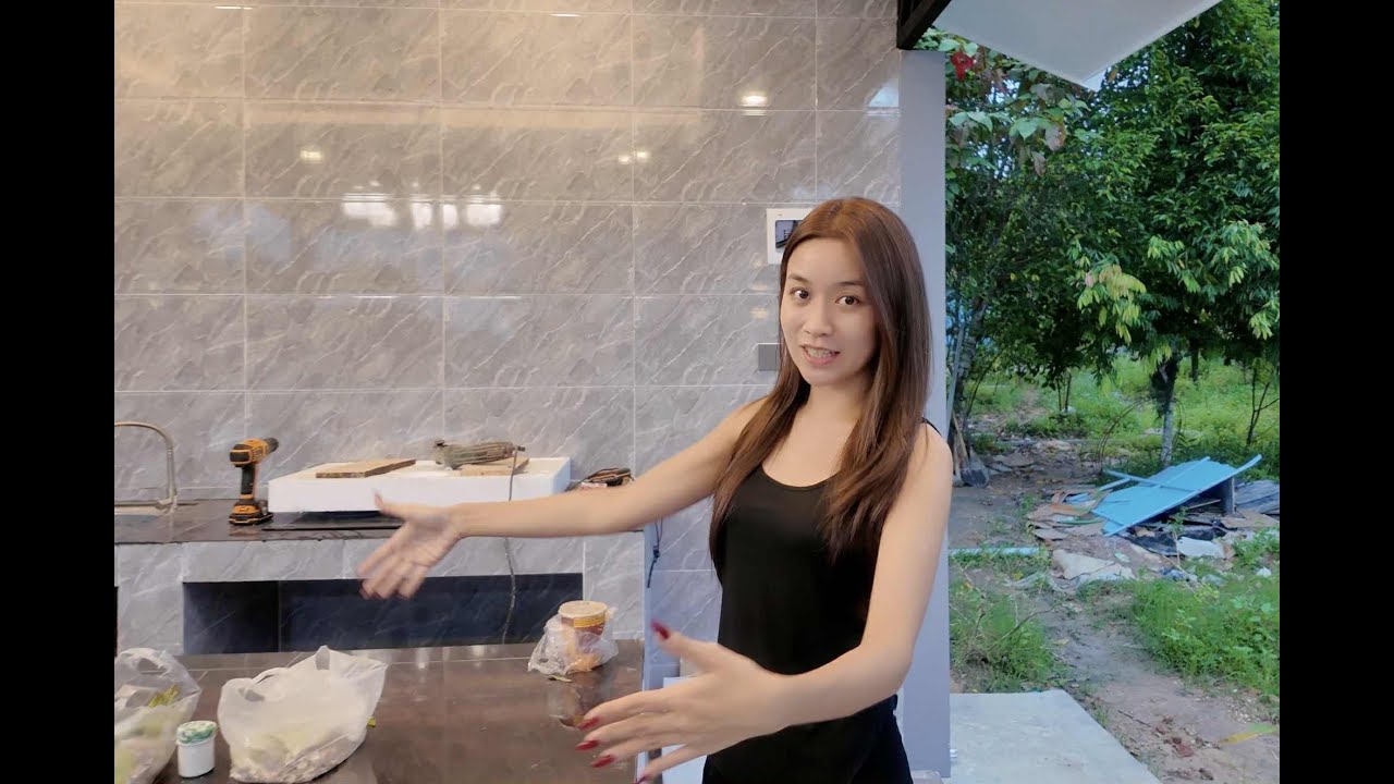 မှော်ဘီခြံလေးမှာ ဆောက််ချင်တာလေးတွေပြရင်း Seafood cityမှာ ဟော့ပေါ့စားမယ်