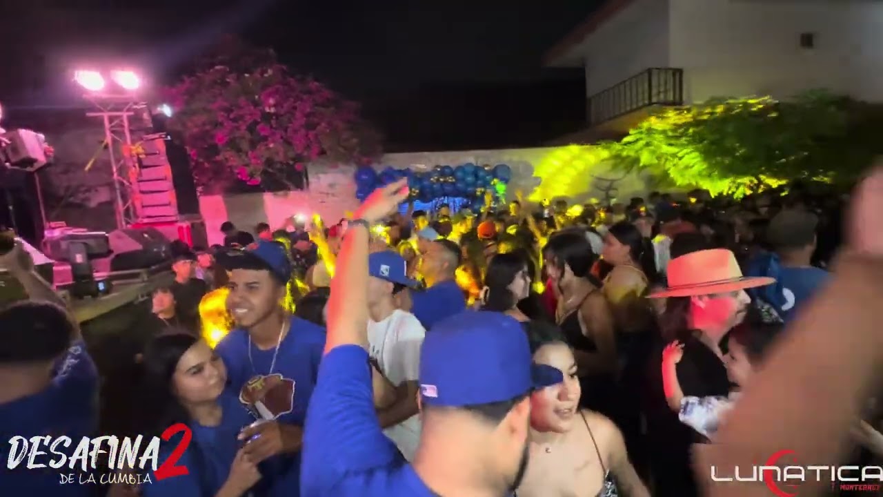 Negro Gzz y Los Aferra2 | Cumbia Ecuatoriana