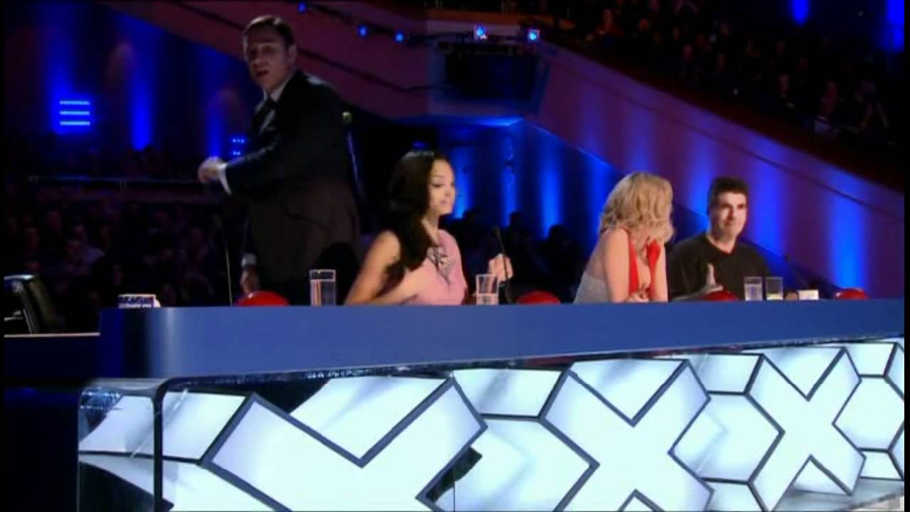 David puts Simon into place
