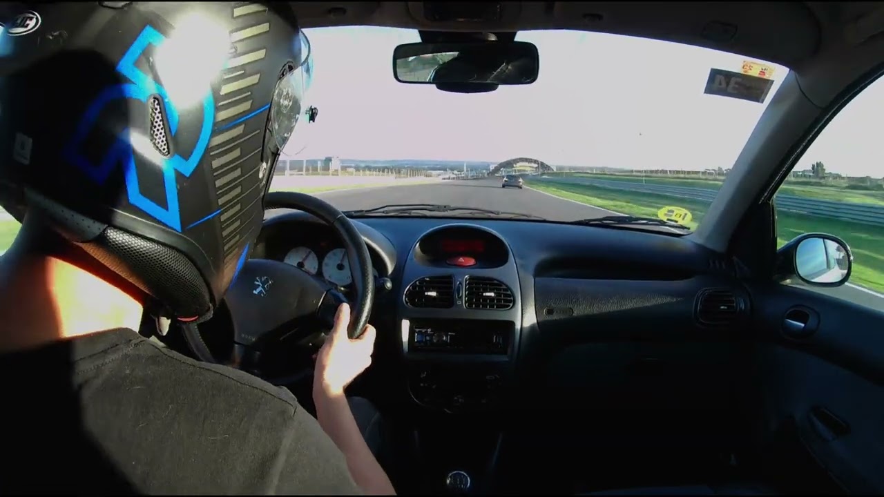 PEUGEOT 206GTI 136CV JARAMA 2.06.53 MEJOR VUELTA DE DÍA, PRIMERA VEZ EN CIRCUITO