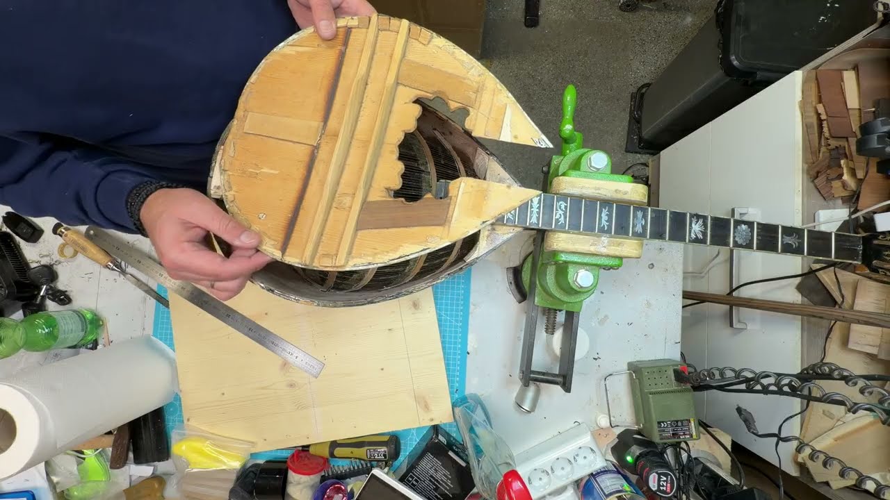 ΕΠΙΔΙΟΡΘΩΣΗ ΜΠΟΥΖΟΥΚΙΟΥ 50 ΕΤΩΝ Nr. 7 - Repairing a 50 year old bouzouki - No.7
