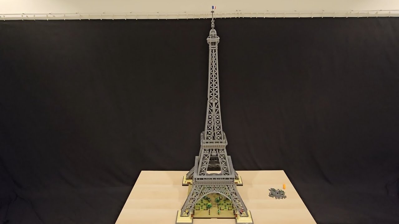 Eiffel Tower Lego set 10307 time lapse
