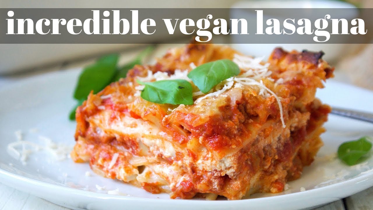 VEGAN LASAGNA [VEGANMAS #12] | PLANTIFULLY BASED