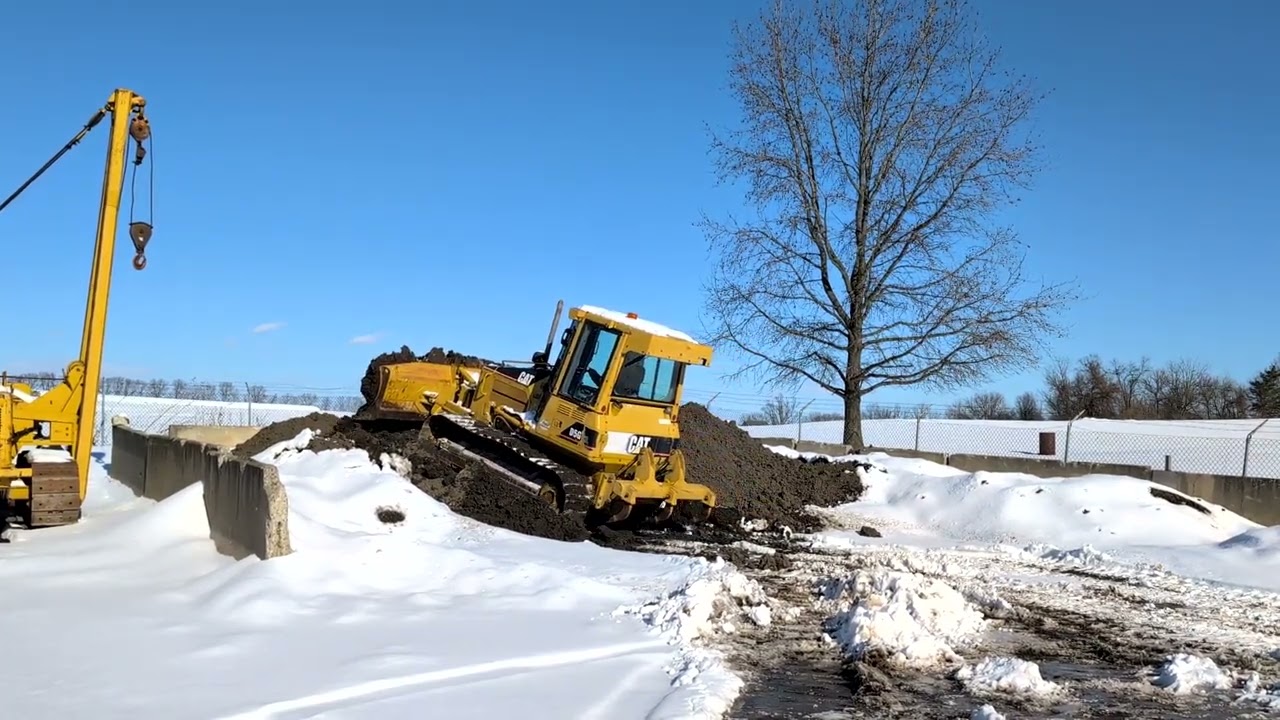2005 CATERPILLAR D5G XL For Sale