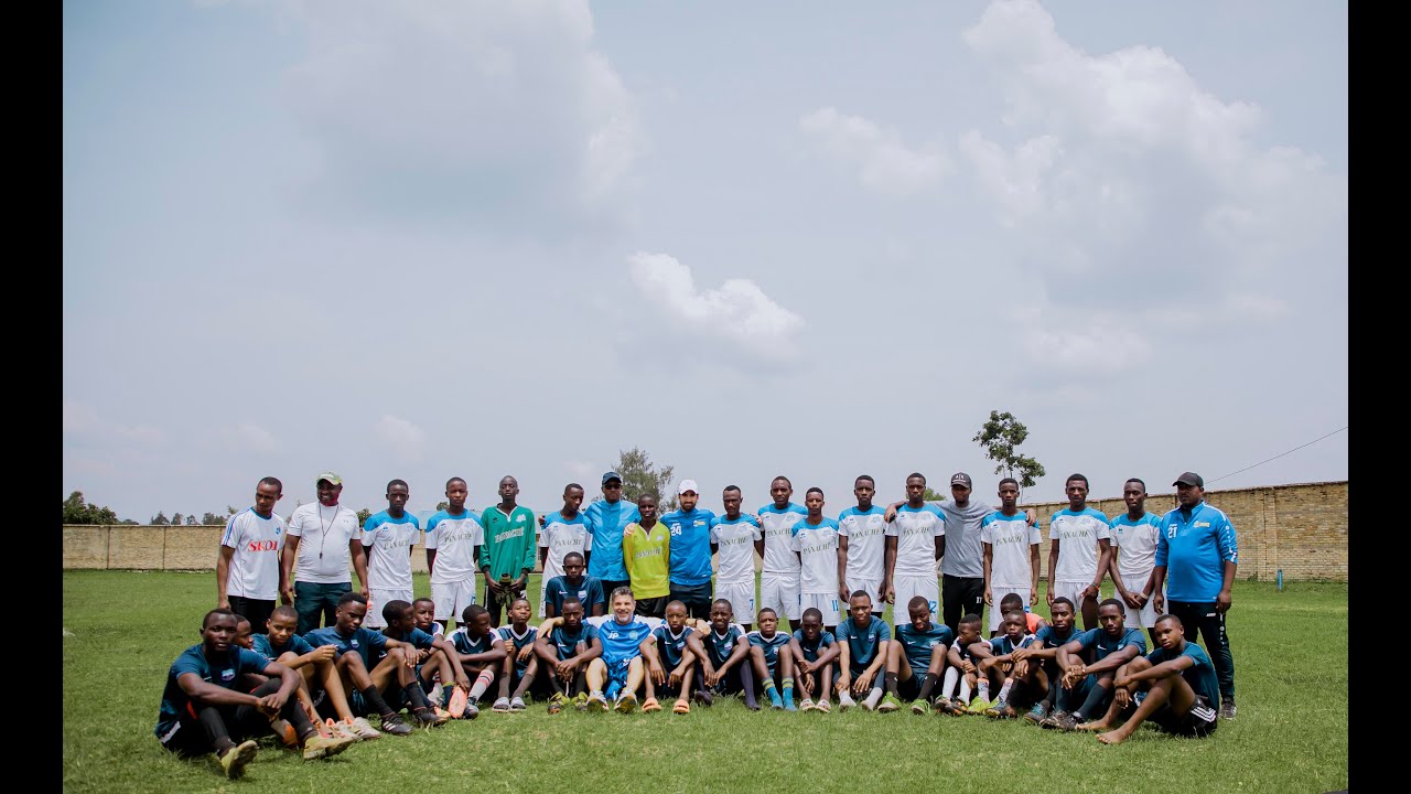 Coach Paixão visits Rayon Sports Academy