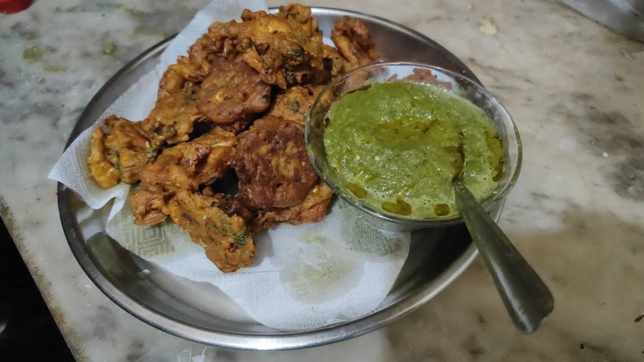 प्याज और गोभी का मिक्स लाजवाब स्वादिष्ट पकौड़े। #food #cooking #recipe#homecuisine #foodie#foodlover