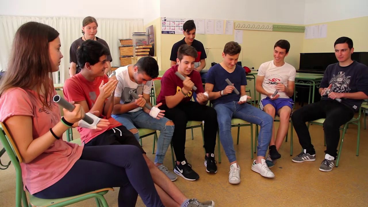 La física de los tubos sonoros (Concierto con tubos de PVC)-Piratas del Caribe