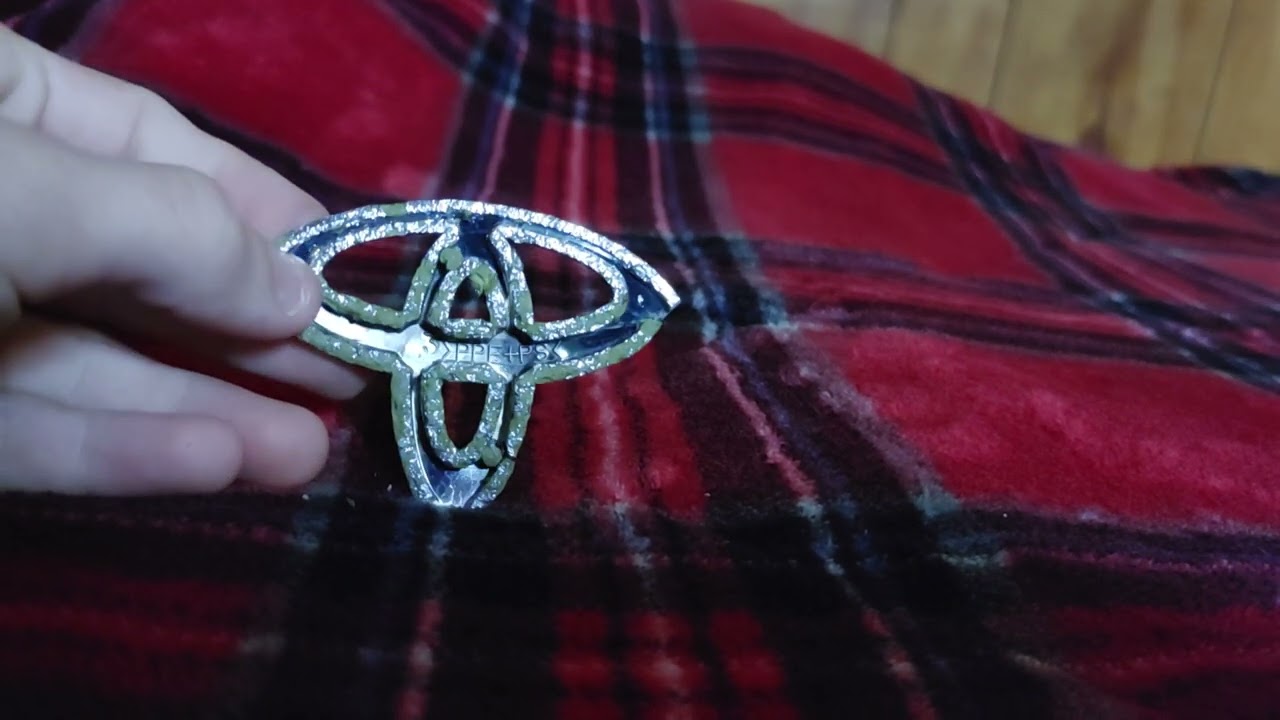 toyota emblems