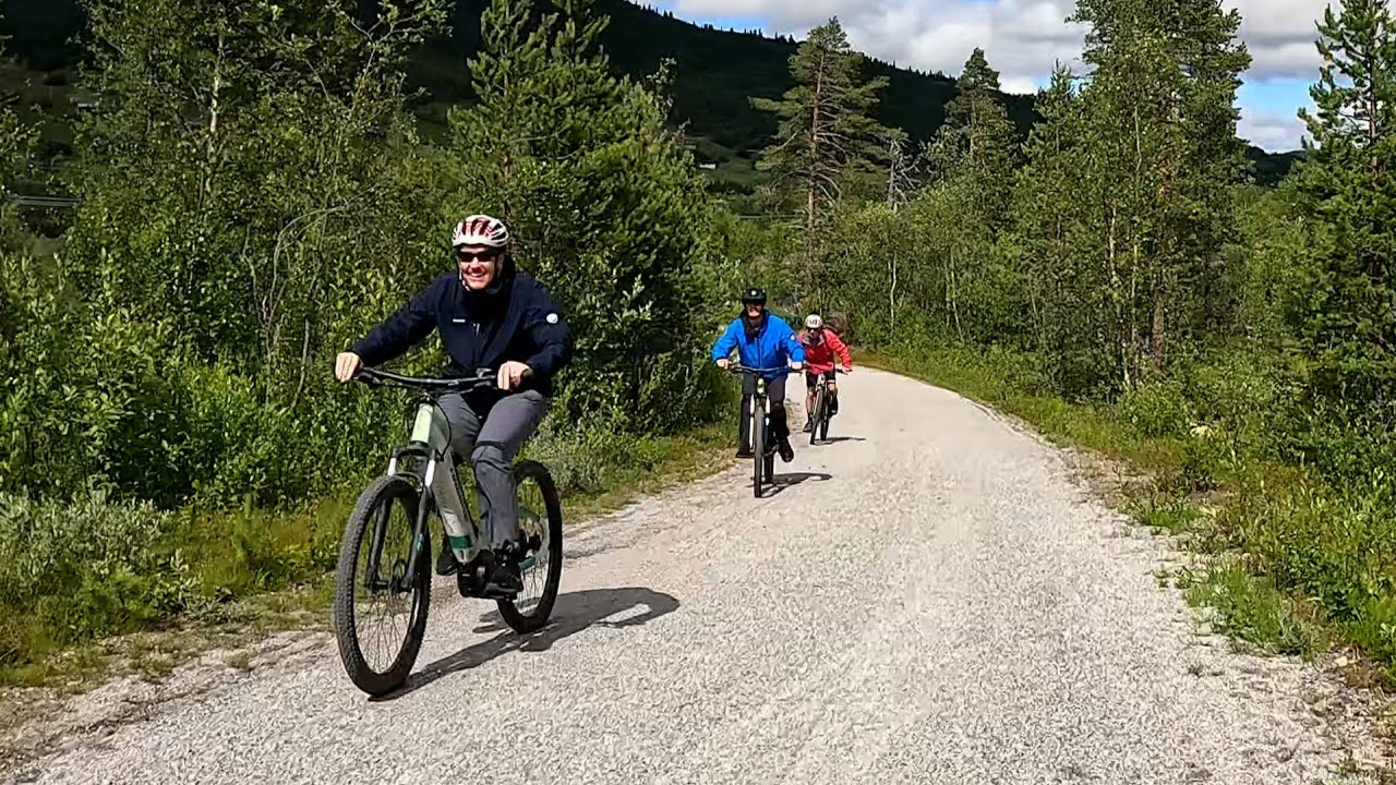 Biking from Geilo to Ål along the Bergen Railway | Slow TV
