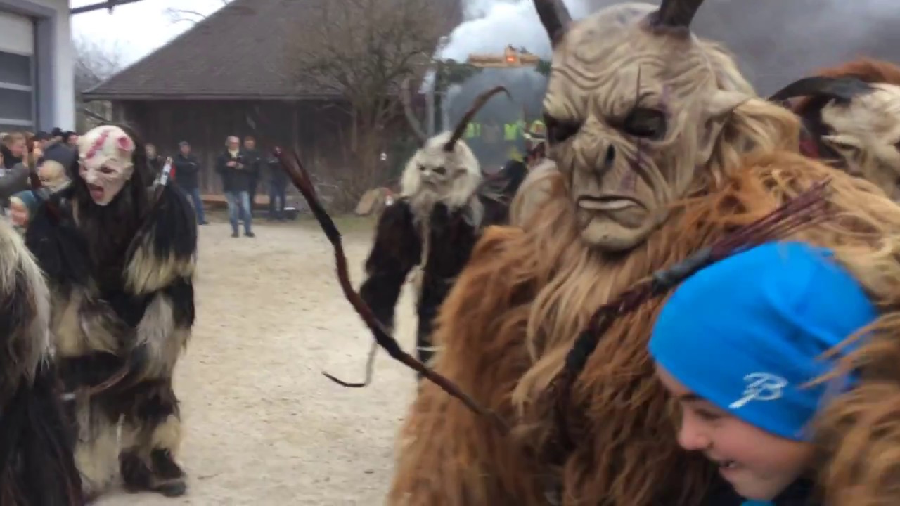 Geigelstoa Pass Schleching Dorflauf Krampuslauf Auslaufen 26.11.2016