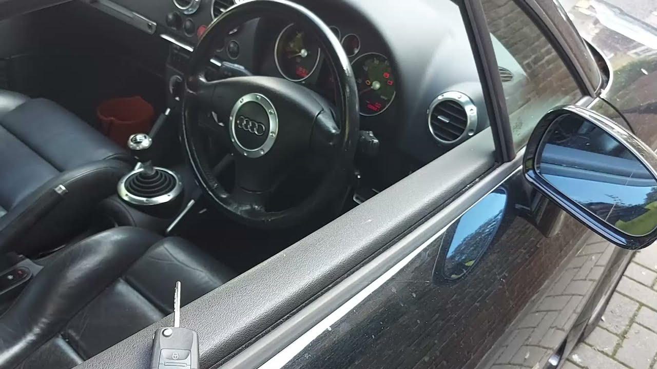 How to program Audi TT 2 remote keys ( manual procedure) Master key + spare fob / Procedura manuala