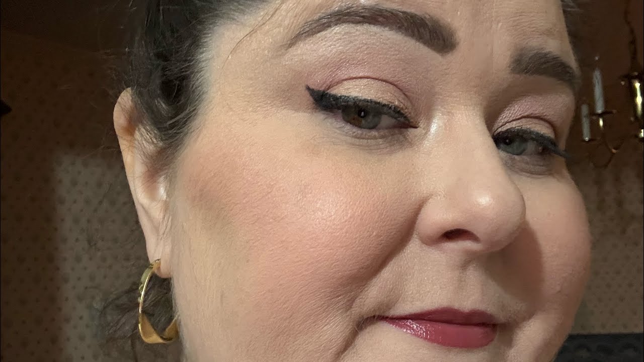 Mary Kay Neutral Glam to evening look