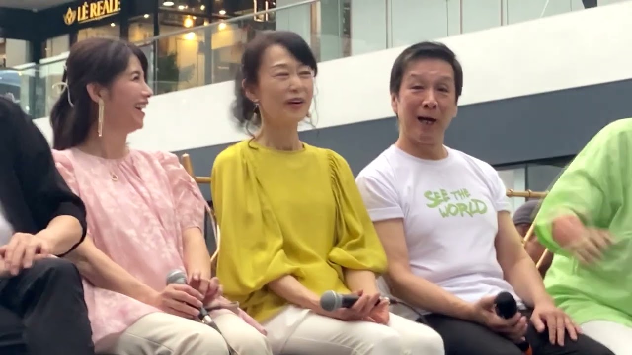 Michiko Makino, Tanaka Sumiko, Akito Osuga & Naoto Ota do an Interview for Bioman.