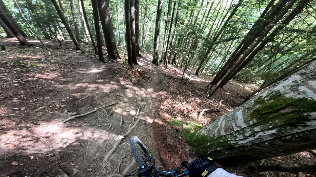 Le Pleney Black & finding out just how steep the off piste can get in Morzine
