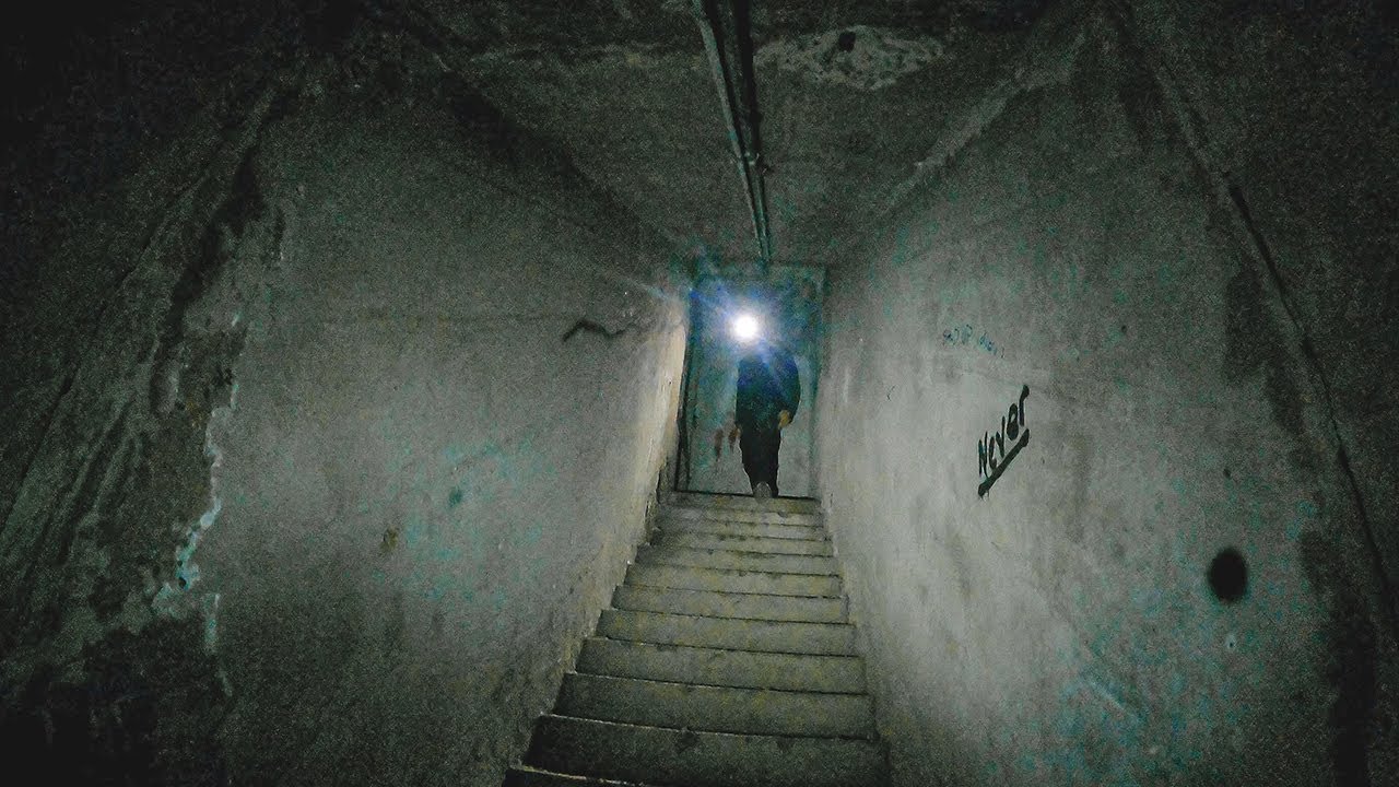 We Found Underground Tunnels off an Australian Beach