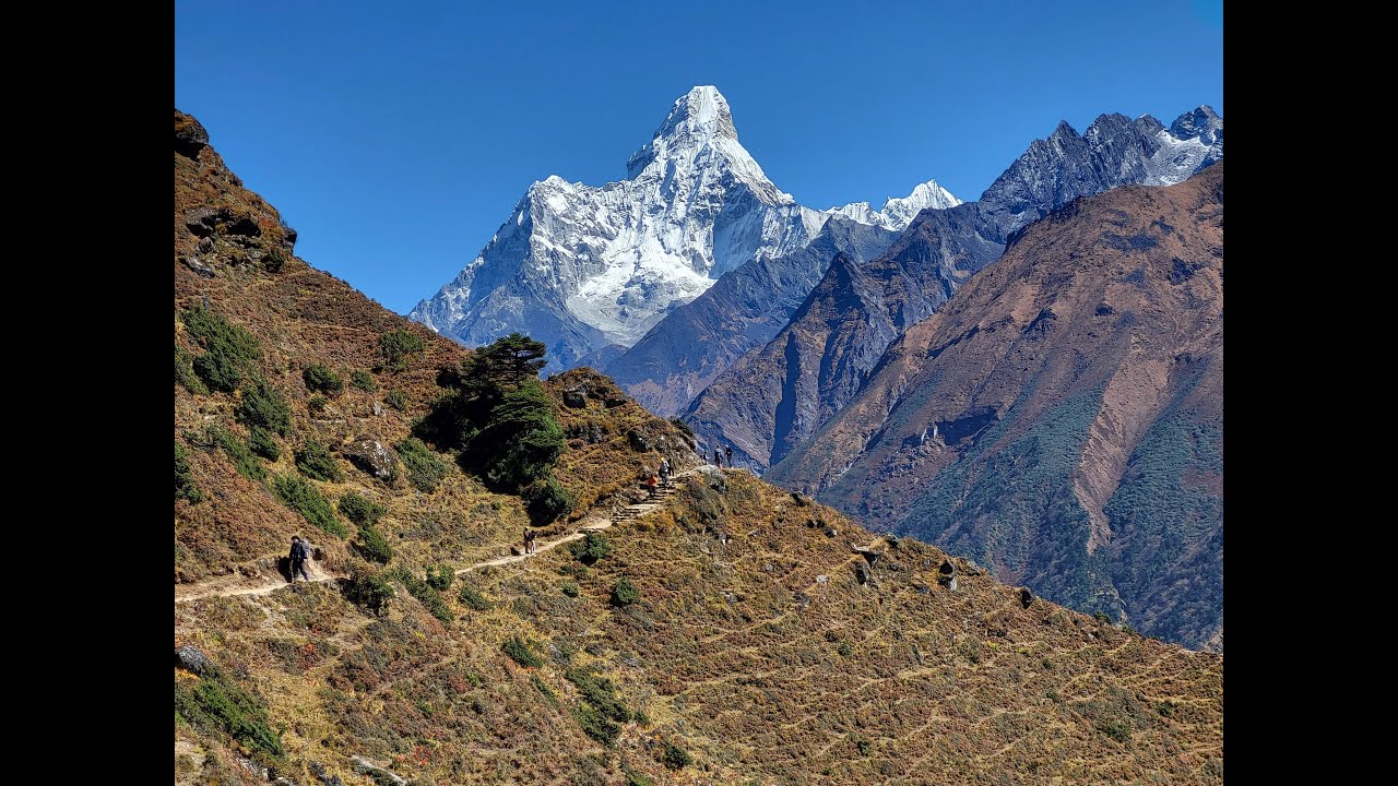 Our trek from Lukla up to Gokyo lakes, Gokyo Ri and Amadablam base camp in Autumn 2024.