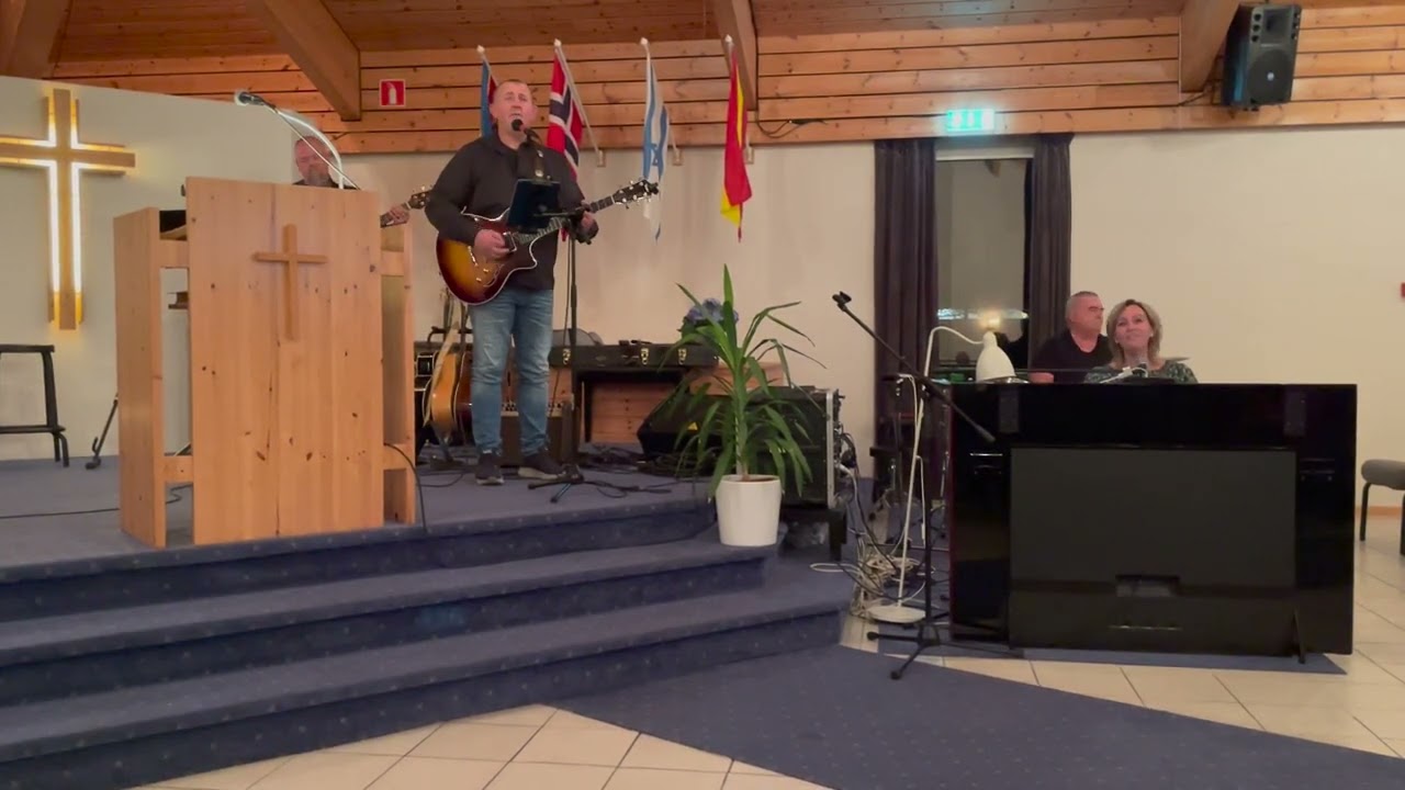 Karen og Harald Årsvold synger noen fine og gode sanger  i Evangeliehuset, Stavanger  HD 1080p