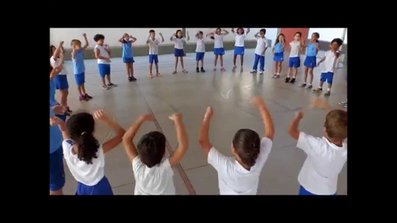BRINCADEIRAS DE CÁ E DE LÁ - 3º ano do IPEI - 2015