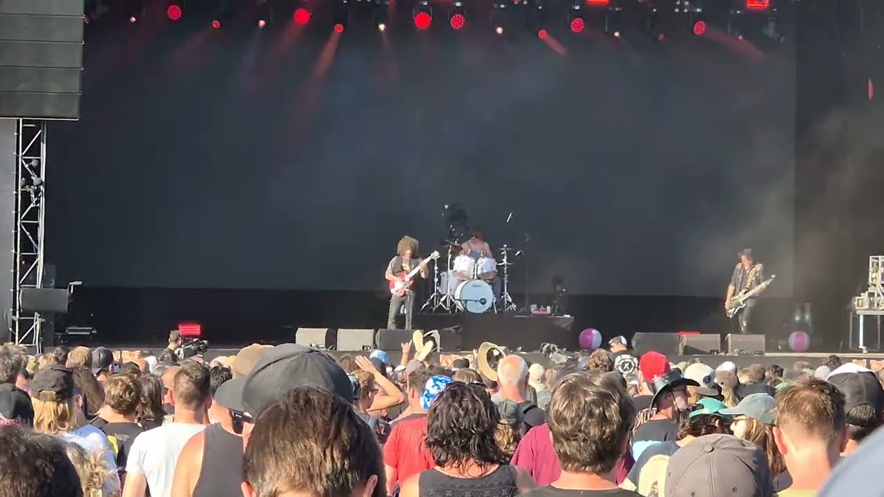 Wolfmother - Victorious live @ Alcatraz festival Kortrijk
