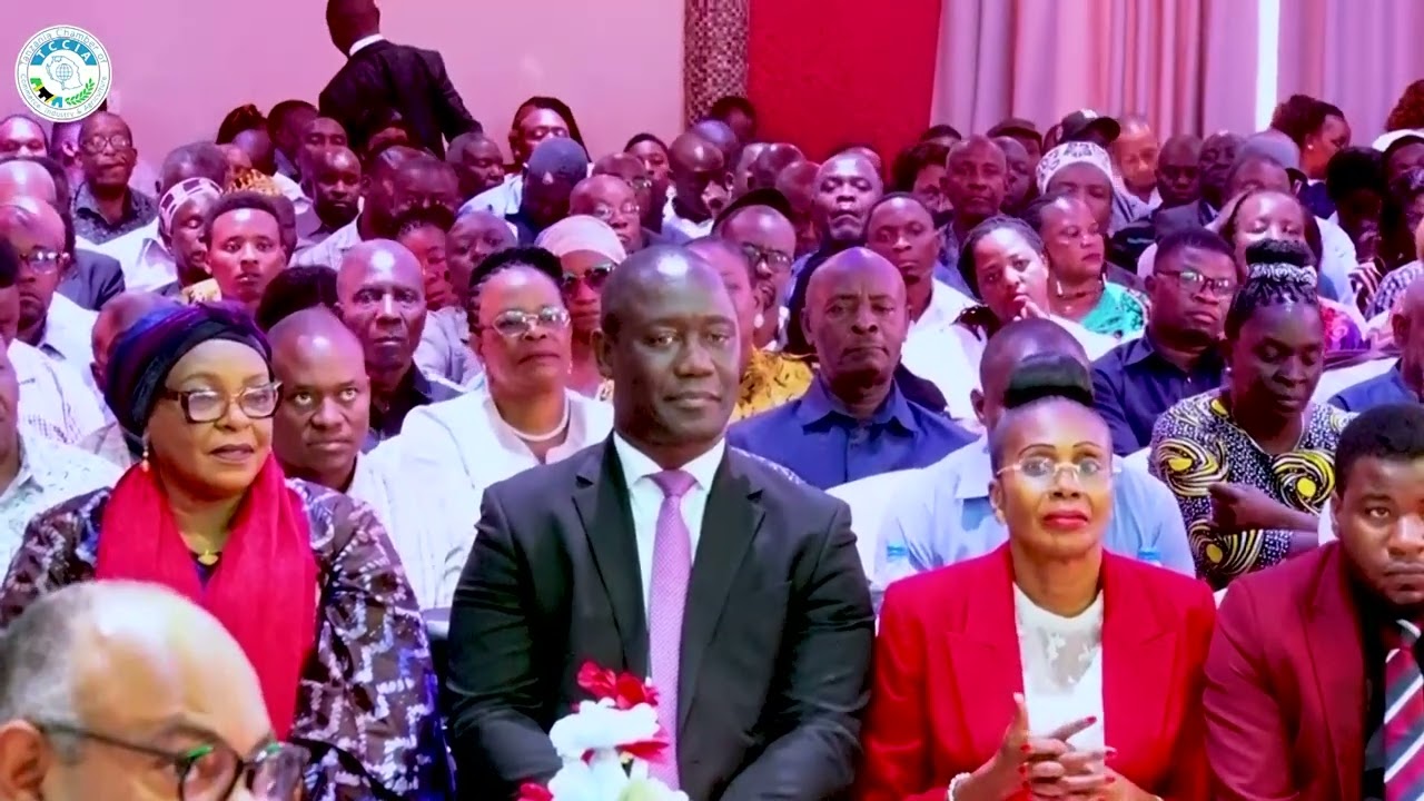 SISI NI WATUMISHI WENU BILA YA SEKTA BINAFSI SISI HATULIPWI MISHAHAR - WAZIRI KOMBO