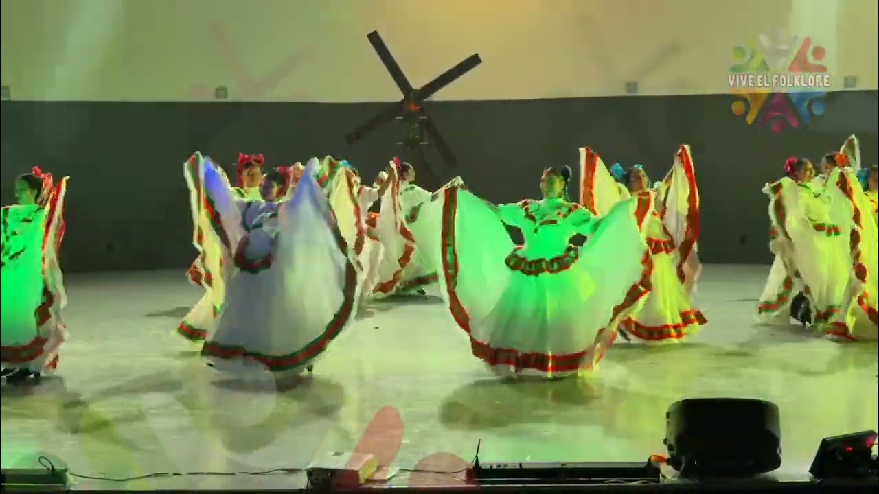 La Bikina   Ballet Folklorico Kinch - ahi