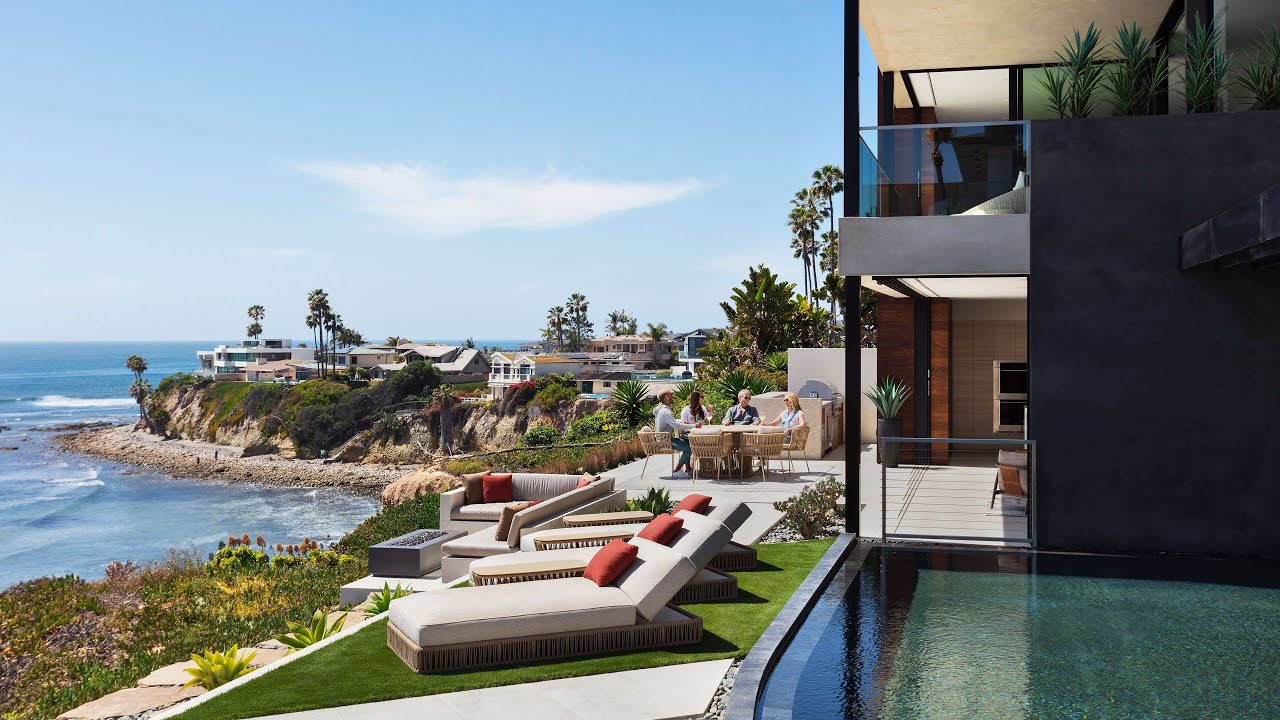 California Living in Bird Rock Waterfront!