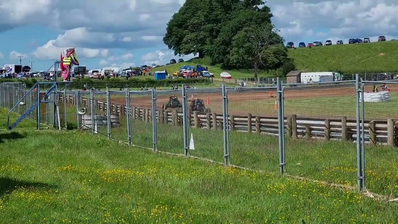 Cwmdu Autograss Club 16th June 2024 Class 8 B Final