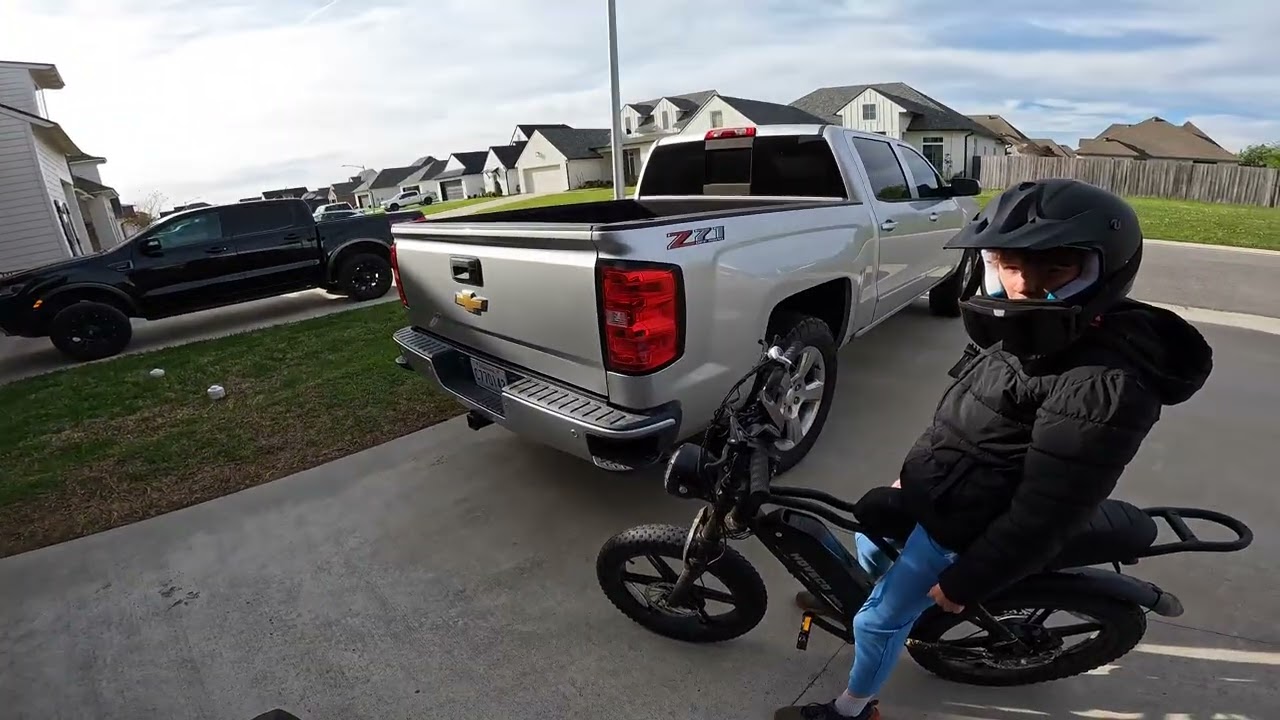 Chill Ridding jumps + wheelies with Liam, Mason, Wyatt #emoto #automobile #fypシ #dirtbike 