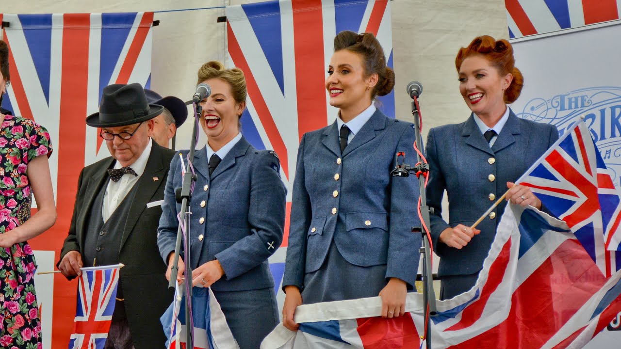 Lytham 1940's  War Weekend,  Aug 2023.  40s Music, Dance, Fashion and Hair. SELECT HD. Vid + Photos.