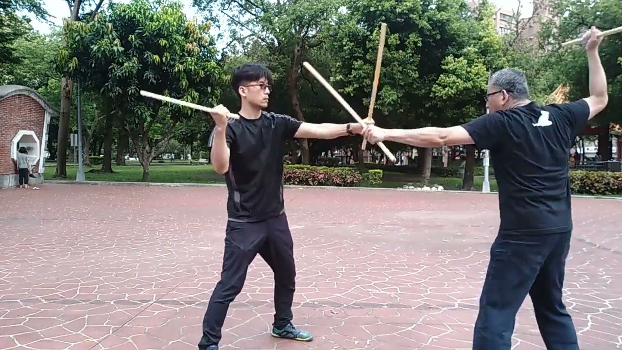 菲律賓魔杖短棍術，格鬥雙棍對打，棍術課程講解，双棍單棍演武！短兵器格鬥課程！