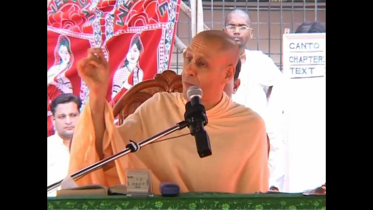 HH Radhanath Swami at ISKCON Tirupati - 2, South India Yatra 2005
